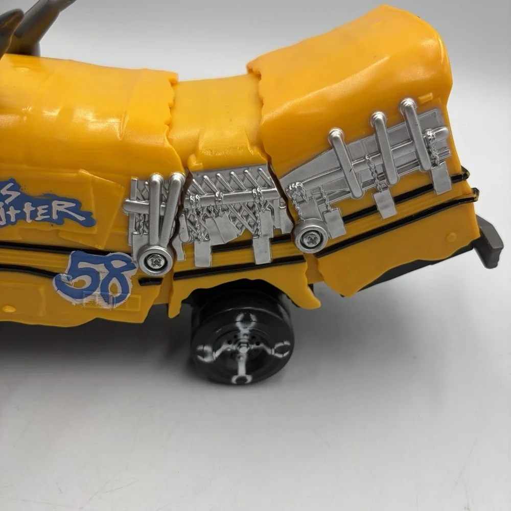 Disney Pixar Cars 3 Crunch & Crash Miss Fritter Yellow Bus 2017 Mattel GUC